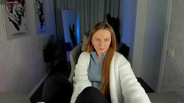 Snapshot of Rina_Panic chatting on 23, 3, 2026 Rina Panic online show from 23, 3, 2026