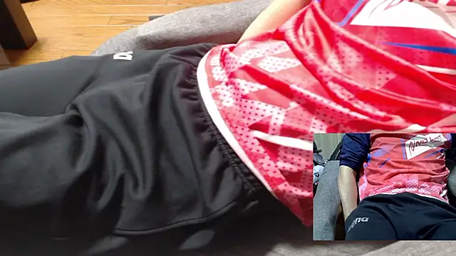 Snapshot of Yasu2000 chatting on 21, 4, 2026 Yasu2000 online show from 21, 4, 2026