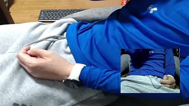 Snapshot of Yasu2000 chatting on 27, 4, 2026 Yasu2000 online show from 27, 4, 2026