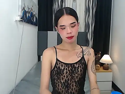 Snapshot of Colette_Thompson chatting on 23, 4, 2026 Colette Thompson online show from 23, 4, 2026