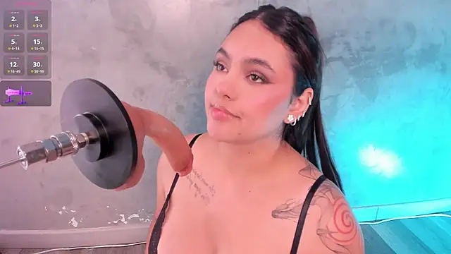 Snapshot of spicymonroe chatting on 15, 7, 2026 spicymonroe online show from 15, 7, 2026