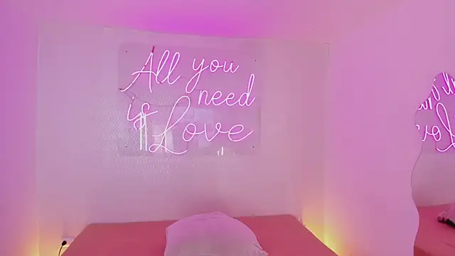 aleksandramiller  online show from 6, 4, 2026