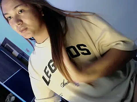 Snapshot of Sweet_angelinax chatting on 12, 11, 2025 Sweet angelinax online show from 12, 11, 2025