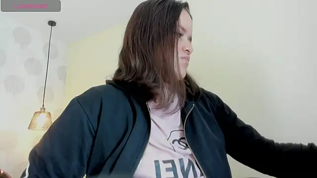 GIANAMILLER6 online show from 6, 1, 2026