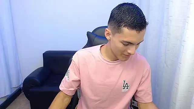 Snapshot of Matiius18 chatting on 2, 2, 2026 Matiius18 online show from 2, 2, 2026