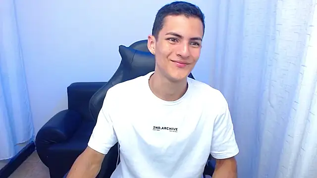 Snapshot of Matiius18 chatting on 13, 2, 2026 Matiius18 online show from 13, 2, 2026