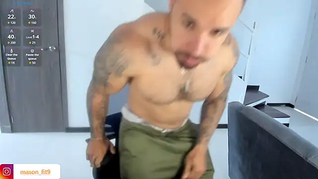 Snapshot of mason_fit chatting on 28, 4, 2026 mason fit online show from 28, 4, 2026