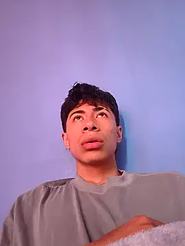 Snapshot of Rolito69 chatting on 2, 11, 2025 Rolito69 online show from 2, 11, 2025