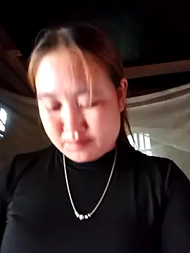 Snapshot of tthun1 chatting on 5, 4, 2026 tthun1 online show from 5, 4, 2026