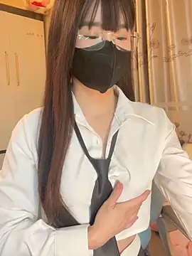 Snapshot of Dior_baby chatting on 2, 2, 2026 Dior baby online show from 2, 2, 2026