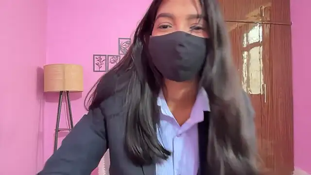 Snapshot of Neha18 chatting on 5, 5, 2026 Neha18 online show from 5, 5, 2026