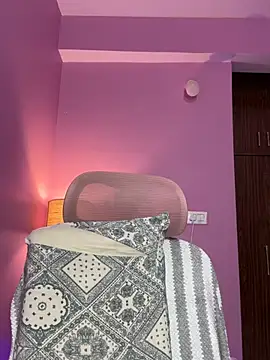 Snapshot of Neha18 chatting on 23, 7, 2026 Neha18 online show from 23, 7, 2026