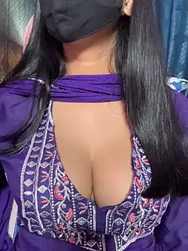 Snapshot of Neha18 chatting on 5, 8, 2026 Neha18 online show from 5, 8, 2026