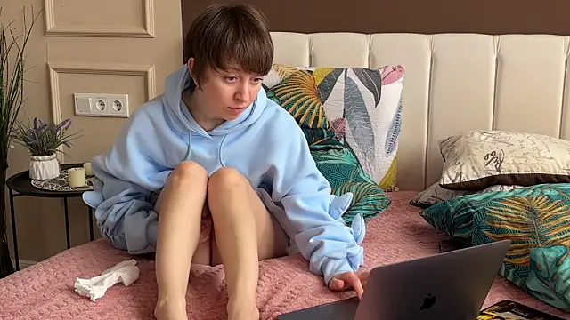 Snapshot of daniellia_ chatting on 28, 3, 2026 daniellia online show from 28, 3, 2026