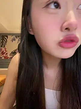 Snapshot of MengMeng0515 chatting on 8, 4, 2026 MengMeng0515 online show from 8, 4, 2026