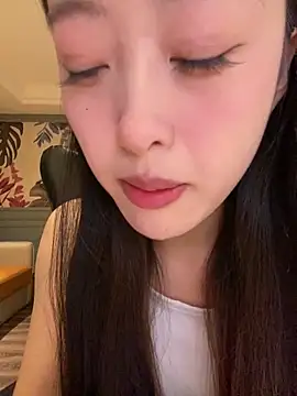 Snapshot of MengMeng0515 chatting on 9, 4, 2026 MengMeng0515 online show from 9, 4, 2026