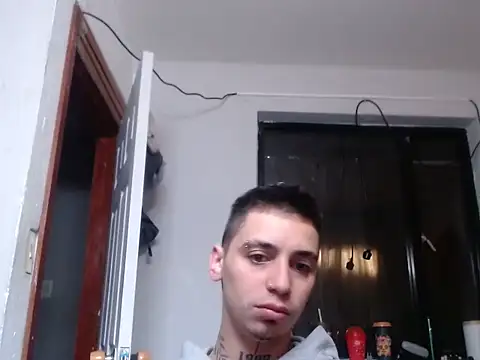 Snapshot of xalejo_max chatting on 24, 10, 2025 xalejo max online show from 24, 10, 2025