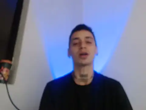 Snapshot of xalejo_max chatting on 2, 11, 2025 xalejo max online show from 2, 11, 2025