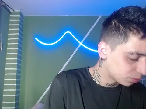 Snapshot of xalejo_max chatting on 15, 12, 2025 xalejo max online show from 15, 12, 2025