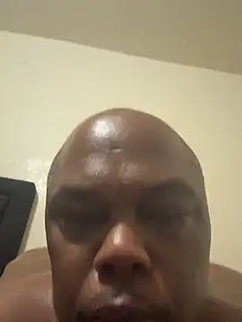 Snapshot of devon3421 chatting on 4, 3, 2026 devon3421 online show from 4, 3, 2026