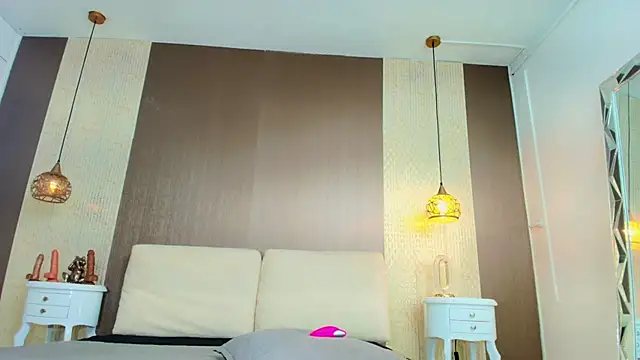 Tiifany Baker online show from 17, 1, 2026