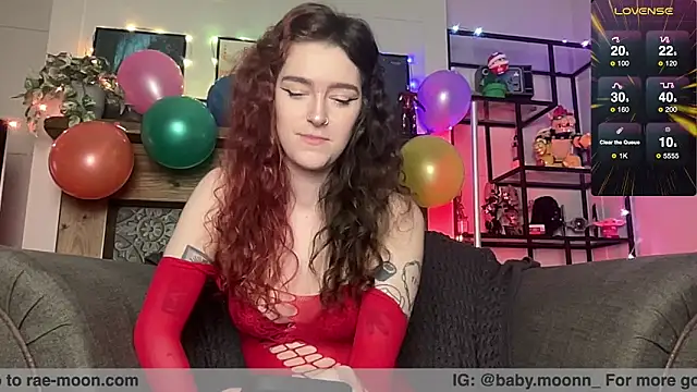 Snapshot of rae_moonn chatting on 19, 3, 2026 rae moonn online show from 19, 3, 2026