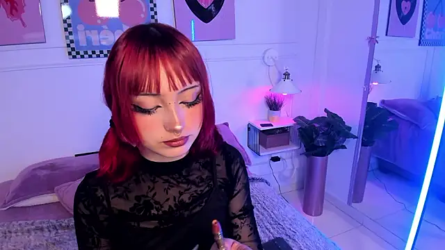 Snapshot of Zoe_Lynch_ chatting on 5, 2, 2026 Zoe Lynch online show from 5, 2, 2026