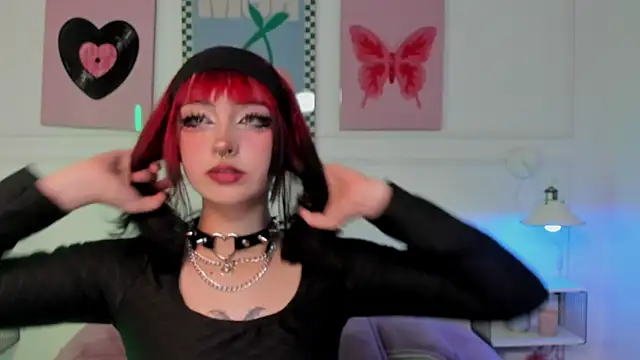 Snapshot of Zoe_Lynch_ chatting on 16, 4, 2026 Zoe Lynch online show from 16, 4, 2026