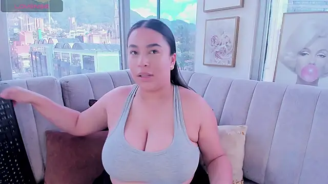 Snapshot of Zoey_thompson chatting on 20, 9, 2025 Zoey thompson online show from 20, 9, 2025