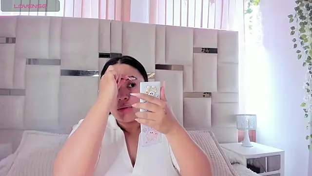 Snapshot of Zoey_thompson chatting on 27, 9, 2025 Zoey thompson online show from 27, 9, 2025