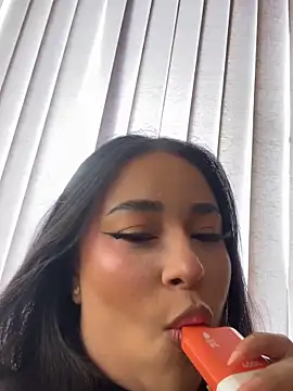 Snapshot of Zoey_thompson chatting on 30, 9, 2025 Zoey thompson online show from 30, 9, 2025