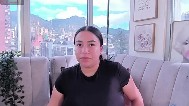 Snapshot of Zoey_thompson chatting on 7, 10, 2025 Zoey thompson online show from 7, 10, 2025