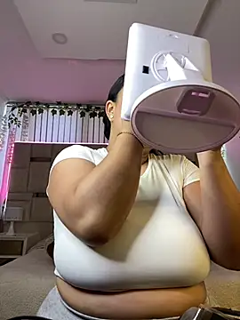 Zoey thompson online show from 13, 4, 2026