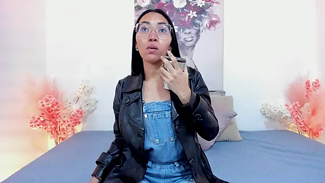 lucyy liiuu online show from 1, 11, 2025