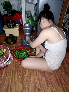 Thuylinh86 online show from 7, 10, 2025