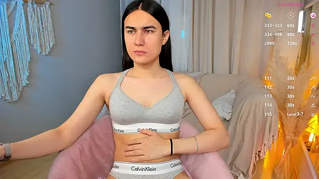 Snapshot of HeyAlena chatting on 12, 11, 2025 HeyAlena online show from 12, 11, 2025