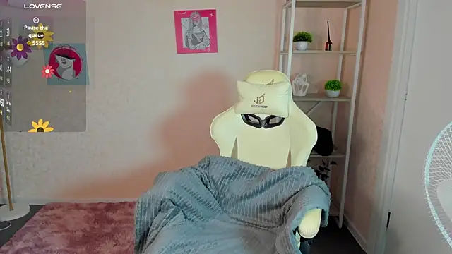 Snapshot of R0cket_bunny chatting on 9, 9, 2025 R0cket bunny online show from 9, 9, 2025