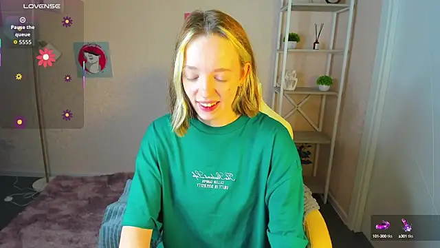 Snapshot of R0cket_bunny chatting on 24, 9, 2025 R0cket bunny online show from 24, 9, 2025