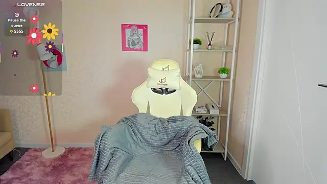 Snapshot of R0cket_bunny chatting on 30, 9, 2025 R0cket bunny online show from 30, 9, 2025