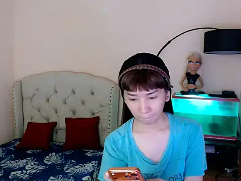 ShantalFoxxy  online show from 9, 3, 2026