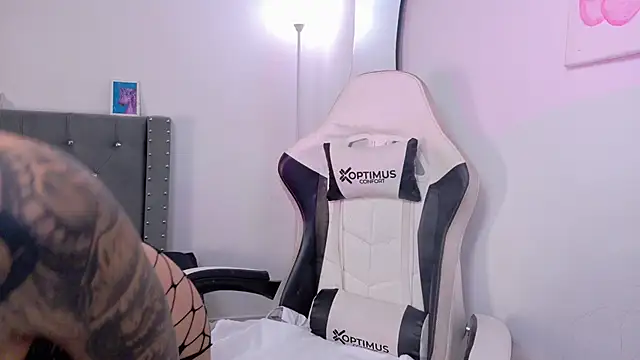 sara queen10 online show from 30, 9, 2025