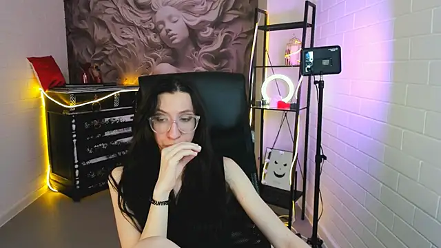 Snapshot of CareyJonas chatting on 7, 7, 2026 CareyJonas online show from 7, 7, 2026