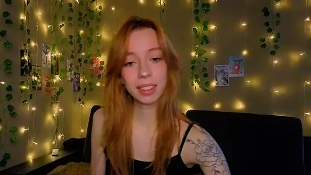 Snapshot of Lori_Williams chatting on 7, 3, 2026 Lori Williams online show from 7, 3, 2026