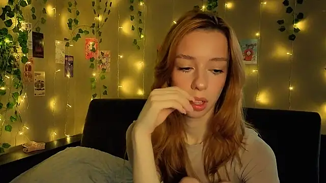 Snapshot of Lori_Williams chatting on 7, 4, 2026 Lori Williams online show from 7, 4, 2026