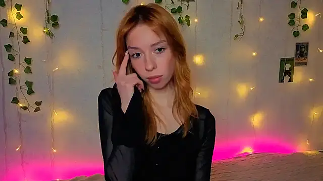 Snapshot of Lori_Williams chatting on 18, 4, 2026 Lori Williams online show from 18, 4, 2026