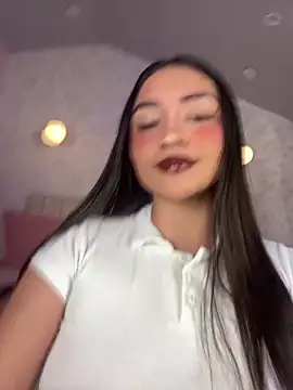 sweet artemiis online show from 15, 11, 2025