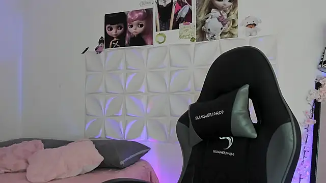 JuliethMoss online show from 24, 11, 2025