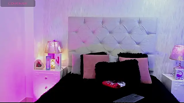 Pamelamiler   online show from 25, 2, 2026