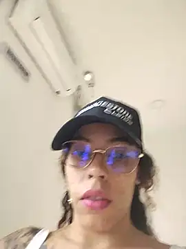 Pamelamiler   online show from 8, 7, 2026