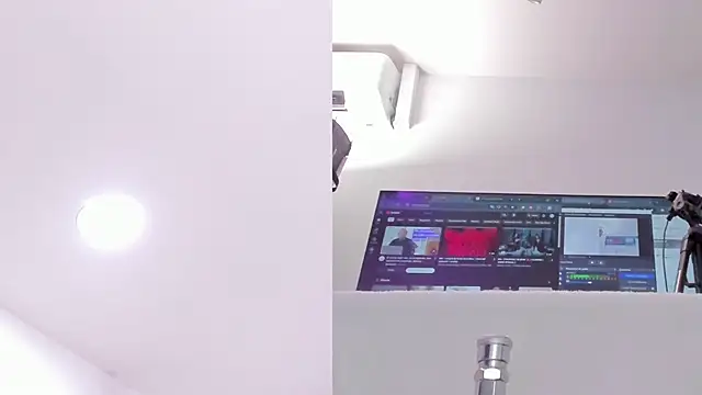 Snapshot of maily_zanss chatting on 19, 3, 2026 maily zanss online show from 19, 3, 2026